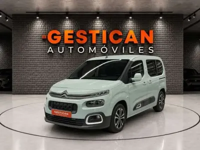 Usado Citroën Berlingo Feel 110 CV (80 kW) 2020 Verde Monovolumen