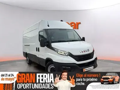 Usado Iveco Daily 156 CV (114 kW) 2023 Blanco Berlina