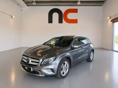 Käytetty Mercedes GLA200 Urban 156 HP (114 kW) 2015 Harmaa Katumaasturi