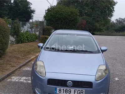 Usado Fiat Grande Punto Dynamic 75 CV (55 kW) 2006 Azul Utilitario