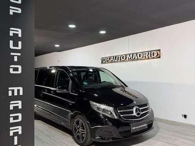 Negro Usado 2015 Mercedes V220 Avantgarde Monovolumen | 24.900 €