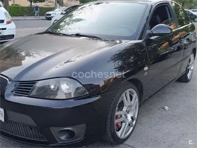 Usado Seat Ibiza CUPRA 160 CV (117 kW) 2006 Negro Utilitario