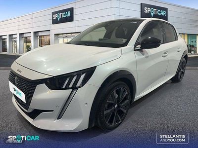 Blanco Usado 2021 Peugeot 208 GT Utilitario | 18.300 € (Caro)