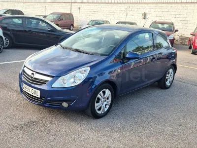 Usado Opel Corsa 95 CV (69 kW) 2010 Azul Utilitario