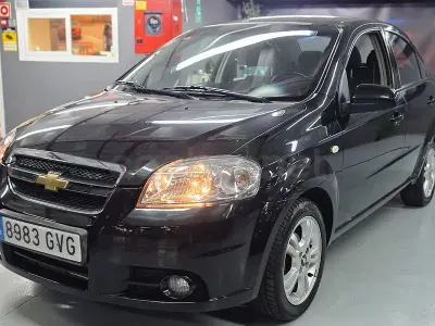Usado Chevrolet Aveo LT 101 CV (74 kW) 2010 Negro Berlina