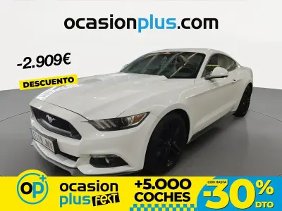Używany Ford Mustang Fastback 314 KM (230 kW) 2016 Biały Coupe