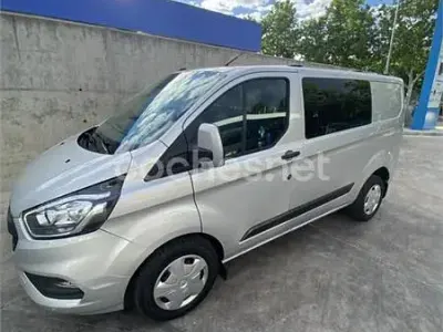 Usado Ford Transit Custom Limited 150 CV (110 kW) 2021 Gris / plata Van