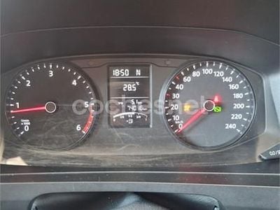 VW Caravelle