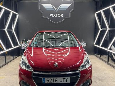 Usado Peugeot 208 Style 82 CV (60 kW) 2016 Rojo Utilitario