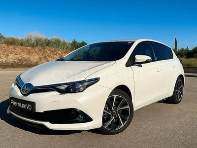 Blanco Usado 2018 Toyota Auris Hybrid Edition Berlina | 15.900 € (Precio justo)