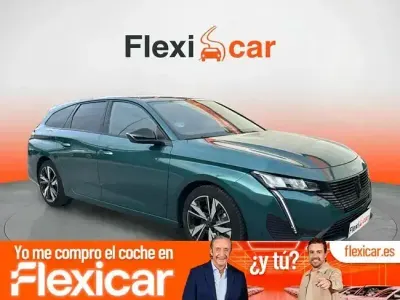 Usado Peugeot 308 SW Allure 130 CV (95 kW) 2022 Verde Familiar