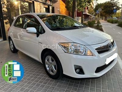 Toyota Auris Hybrid
