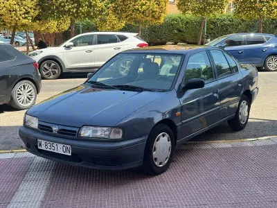 Usado Nissan Primera 116 CV (85 kW) 1991 Gris / plata Familiar