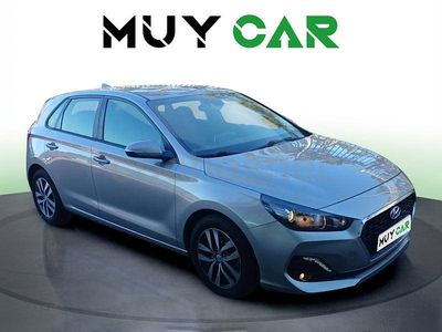 Usado Hyundai i30 120 CV (88 kW) 2019 Blanco Berlina