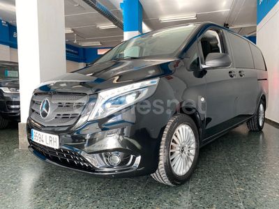 Mercedes V220