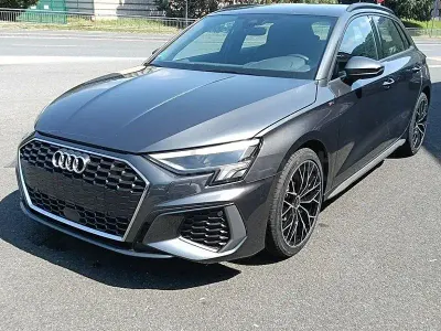 Usado Audi A3 S-Line 116 CV (85 kW) 2021 Gris / plata Berlina
