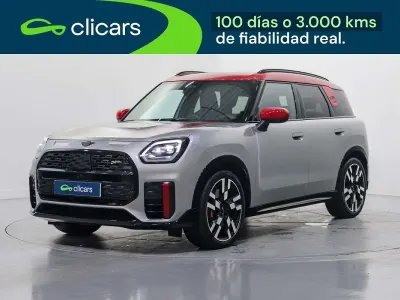 Usado Mini John Cooper Works 300 CV (220 kW) 2024 Plateado Utilitario
