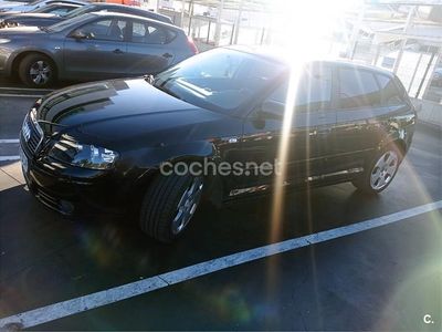 Usado Audi A3 Ambiente 140 CV (102 kW) 2006 Negro Berlina