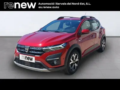 Usado Dacia Sandero Comfort 91 CV (66 kW) 2022 Rojo Berlina