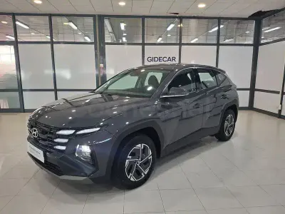 Usado Hyundai Tucson 160 CV (117 kW) 2025 Gris / plata SUV