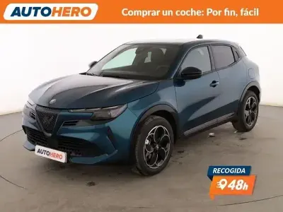 Usado Alfa Romeo Junior 136 CV (100 kW) 2026 Azul SUV