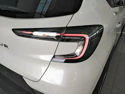 Nuevo Renault Captur Evolution 101 CV (74 kW) 2025 Blanco SUV