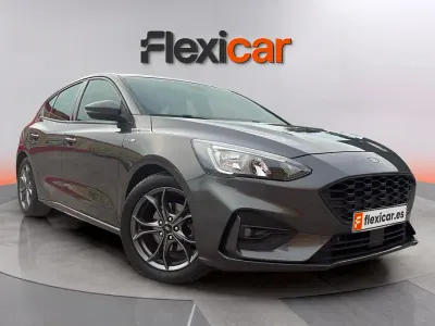 Usado Ford Focus ST-Line 125 CV (91 kW) 2019 Gris Berlina