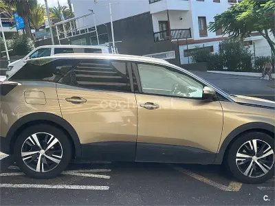 Usado Peugeot 3008 GT-line 120 CV (88 kW) 2017 Beige SUV