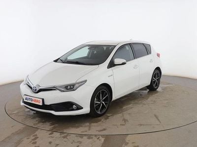Blanco Usado 2017 Toyota Auris Hybrid Active Berlina | 14.999 € (Precio justo)