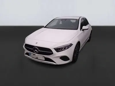 Usado Mercedes A200 163 CV (119 kW) 2025 Blanco Berlina