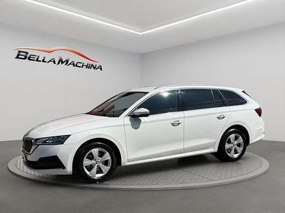 Usado Skoda Octavia Ambition 150 CV (110 kW) 2021 Blanco Familiar