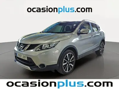 Usado Nissan Qashqai N-Connecta 131 CV (96 kW) 2017 Gris plata SUV