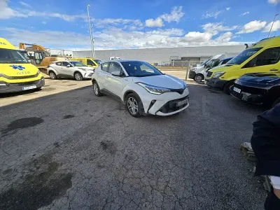 Usado Toyota C-HR Advance 122 CV (89 kW) 2021 Blanco SUV
