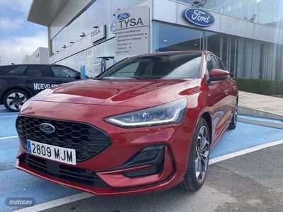 Rojo Usado 2023 Ford Focus ST-Line X Berlina | 24.990 € (Caro)