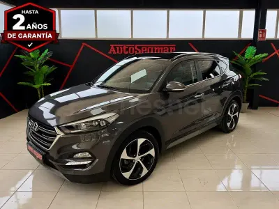 Usado Hyundai Tucson 141 CV (103 kW) 2018 Gris / plata SUV