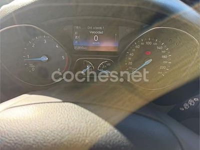 Granate Usado 2017 Ford Focus Business Edition Berlina | 7300 € (Buen precio)