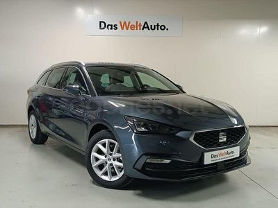 Usado Seat Leon Style 116 CV (85 kW) 2025 Gris / plata Familiar