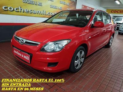 Usado Hyundai i30 Classic 109 CV (80 kW) 2009 Rojo Utilitario