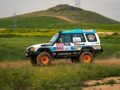 Usado Land Rover Discovery 112 CV (82 kW) 1995 Blanco SUV