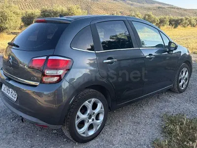 Usado Citroën C3 Attraction 68 CV (50 kW) 2014 Negro Berlina