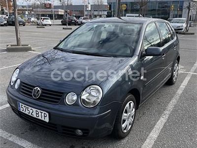 Azul Usado 2002 VW Polo Trendline Berlina | 3000 € (Precio justo)