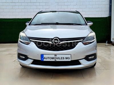 Gris / plata Usado 2018 Opel Zafira Family Monovolumen | 11.990 € (Precio justo)