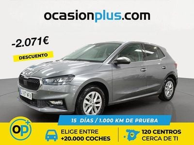 Usado Skoda Fabia Selection 95 CV (69 kW) 2024 Gris Berlina