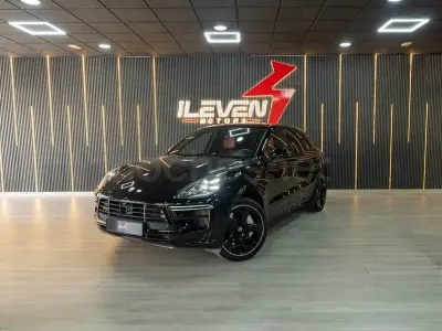 Usado Porsche Macan Turbo 441 CV (324 kW) 2019 Negro SUV