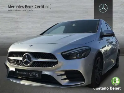 Usado Mercedes B200 150 CV (110 kW) 2019 Plateado Utilitario