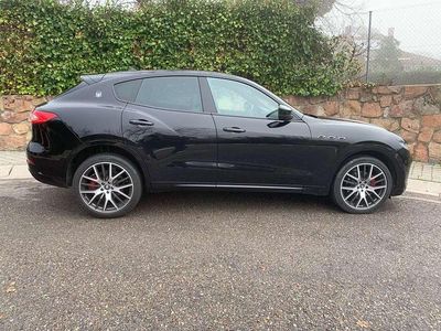 Usado Maserati Levante GranLusso 275 CV (202 kW) 2018 Negro SUV