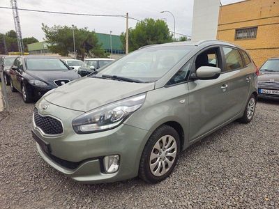 Beige Usado 2014 Kia Carens Monovolumen | 7499 € (Precio justo)