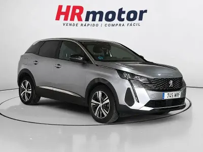 Usado Peugeot 3008 Allure 130 CV (95 kW) 2024 Gris / plata SUV
