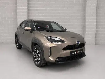 Usado Toyota Yaris Cross Active 116 CV (85 kW) 2022 Marrón SUV