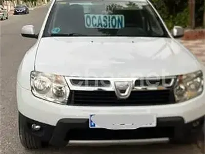 Usado Dacia Duster Ambiance 105 CV (77 kW) 2011 Blanco SUV